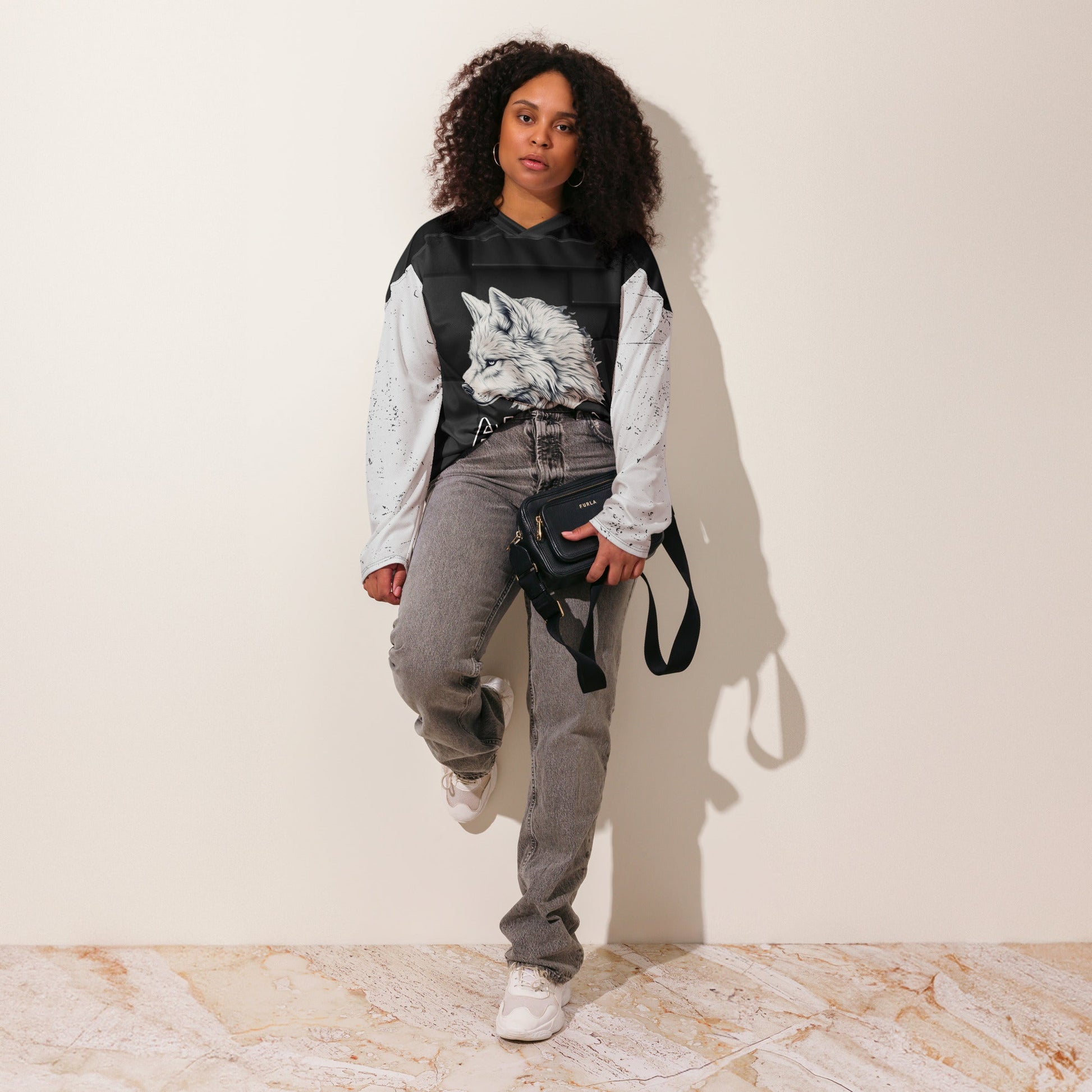 Alpha Wolf - Recycled hockey fan jersey - BBairt